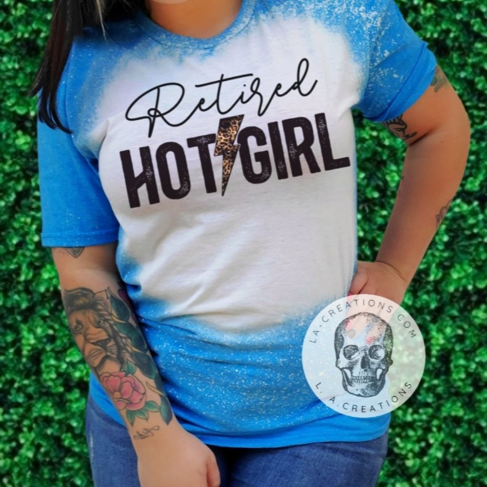 Retired hot girl Bleached tee Small - 3x